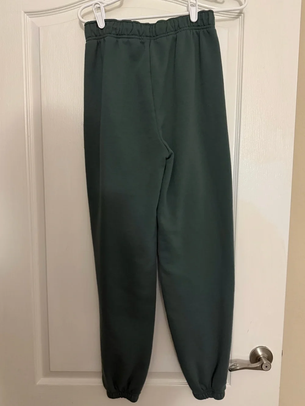 ALO Yoga accolade pants green ✨ XS